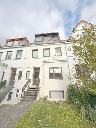 Gepflegtes Altbremer Haus auf vier Ebenen mit schönem Garten im Hulsberg